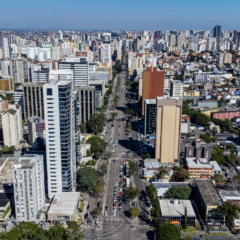 Aluguel em Curitiba sobe até 70% em 2025