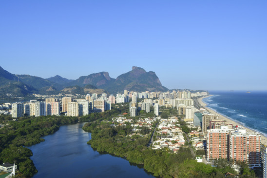 Vista aérea de Barra da Barra da Tijuca, bairro Rio de Janeiro com maior volume de lançamentos para financiamento