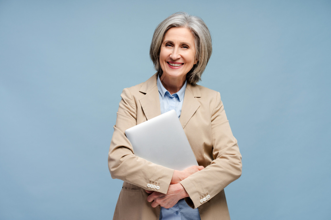 corretores de imóveis 60+ corretores de imóveis 60+