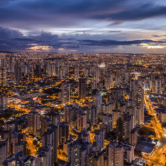 Vista aérea de Goiânia com bairros na faixa de R$ 2 milhões